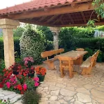 Sime Apartment *